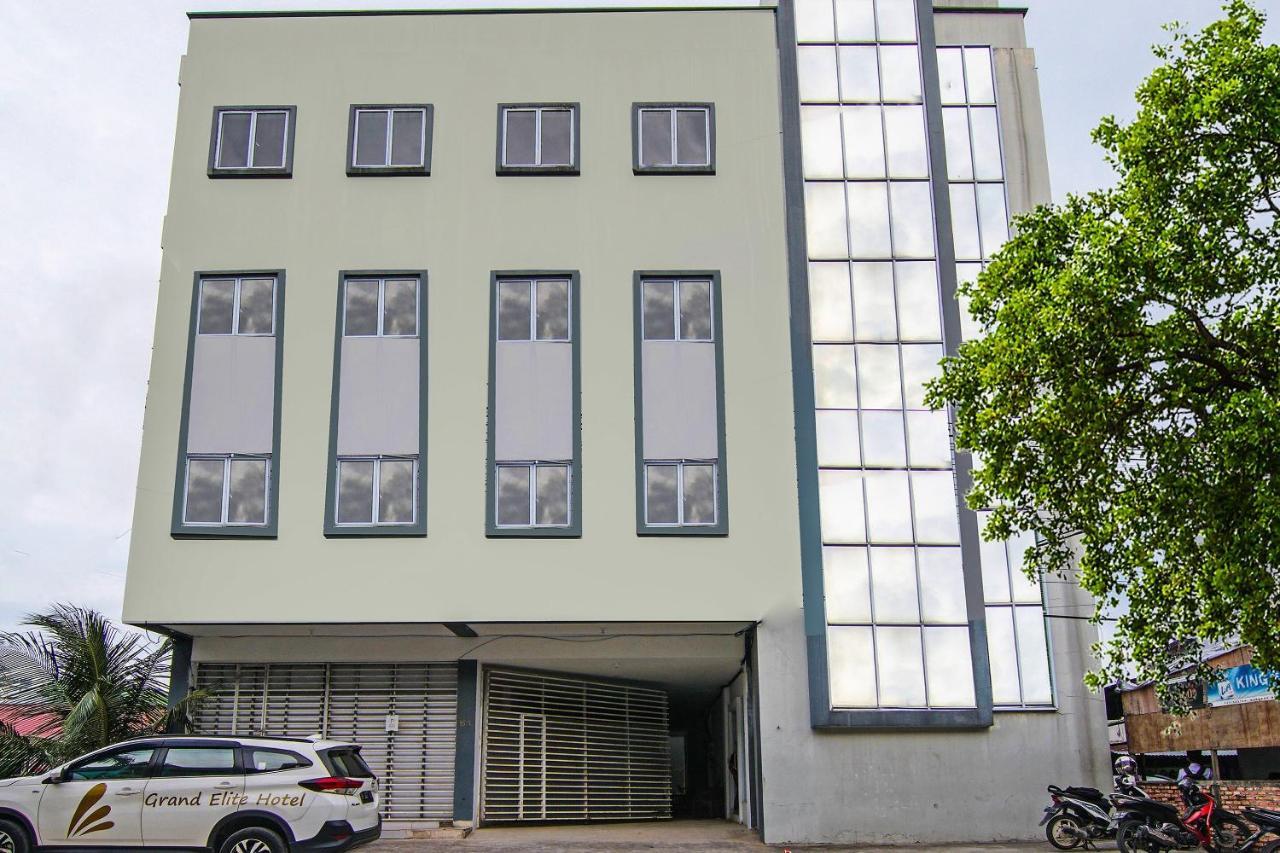 Oyo 92300 Koala House Hotel Пеканбару Екстериор снимка