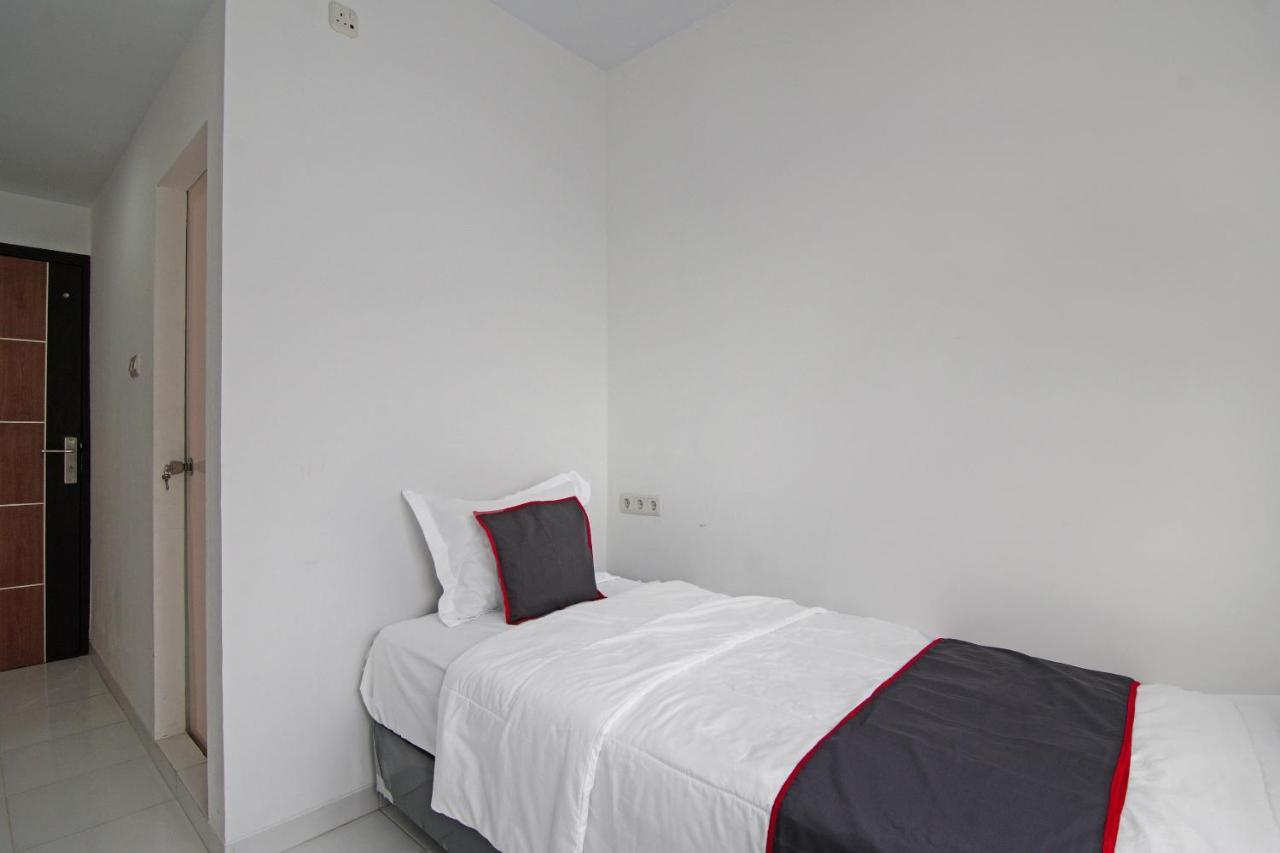 Oyo 92300 Koala House Hotel Пеканбару Екстериор снимка
