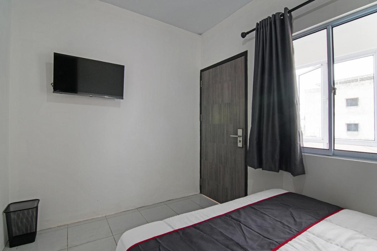 Oyo 92300 Koala House Hotel Пеканбару Екстериор снимка
