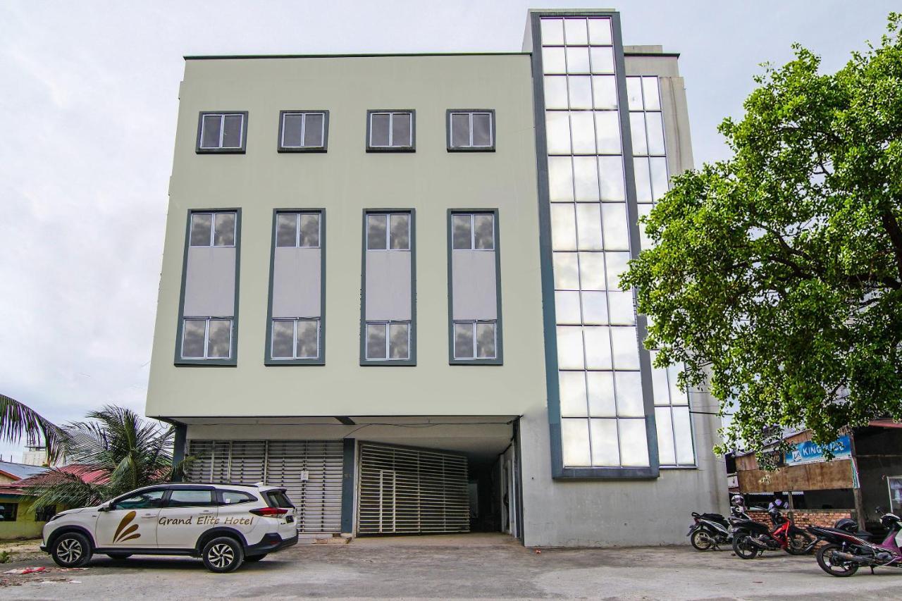 Oyo 92300 Koala House Hotel Пеканбару Екстериор снимка
