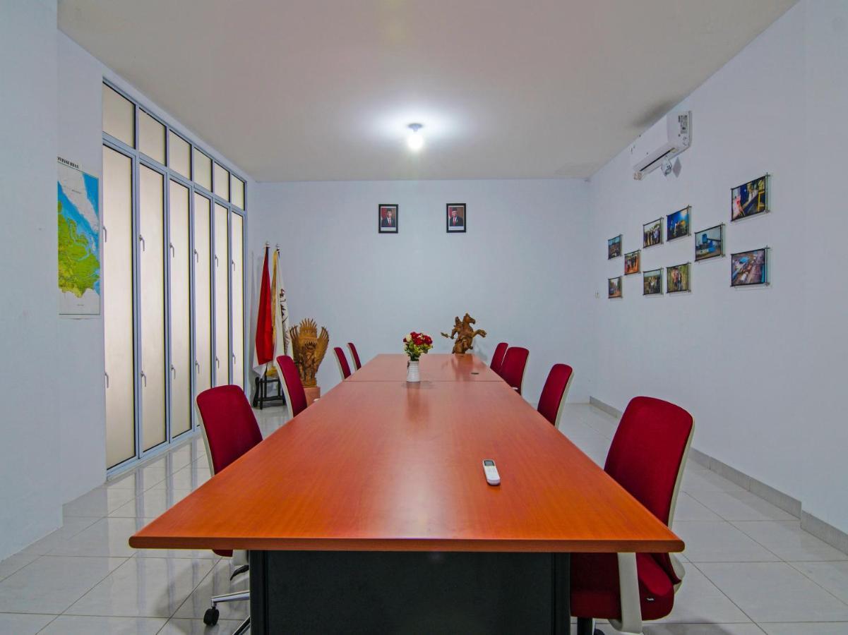 Oyo 92300 Koala House Hotel Пеканбару Екстериор снимка